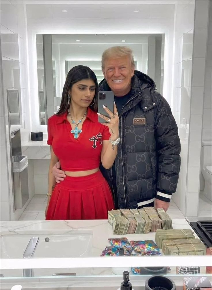 Sarah tweet media