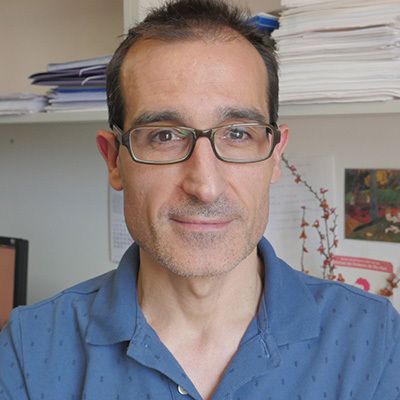 SSebiot's tweet photo. #JEB26 El profesor Manuel Ferrer, líder del Grup de Biotecnología de Sistemas del @ICP_CSIC será keynote speaker en las Jornadas Españolas de Biocatálisis (24-25 sept).
Aún puedes una propuesta de presentación oral. Hasta el 5 de junio!!! 
👉 https://t.co/LjniNAy4WT https://t.co/WwcC9NdOhE