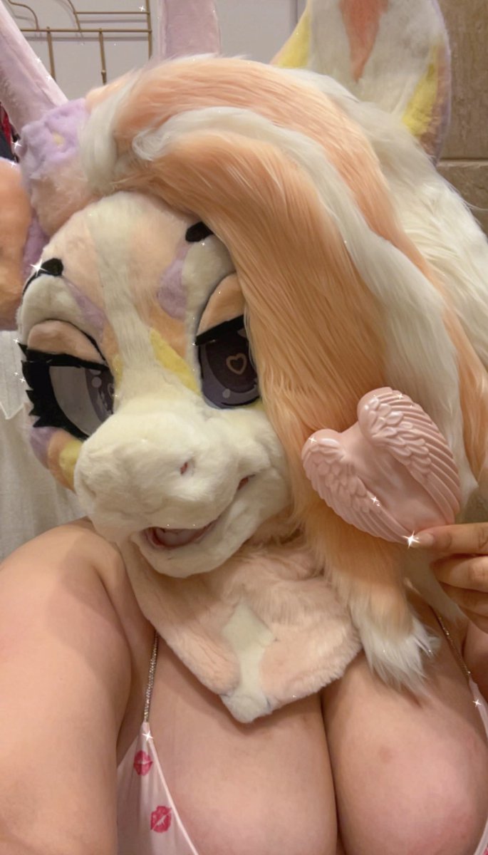 AeloryaStar➡️CanFurence tweet media
