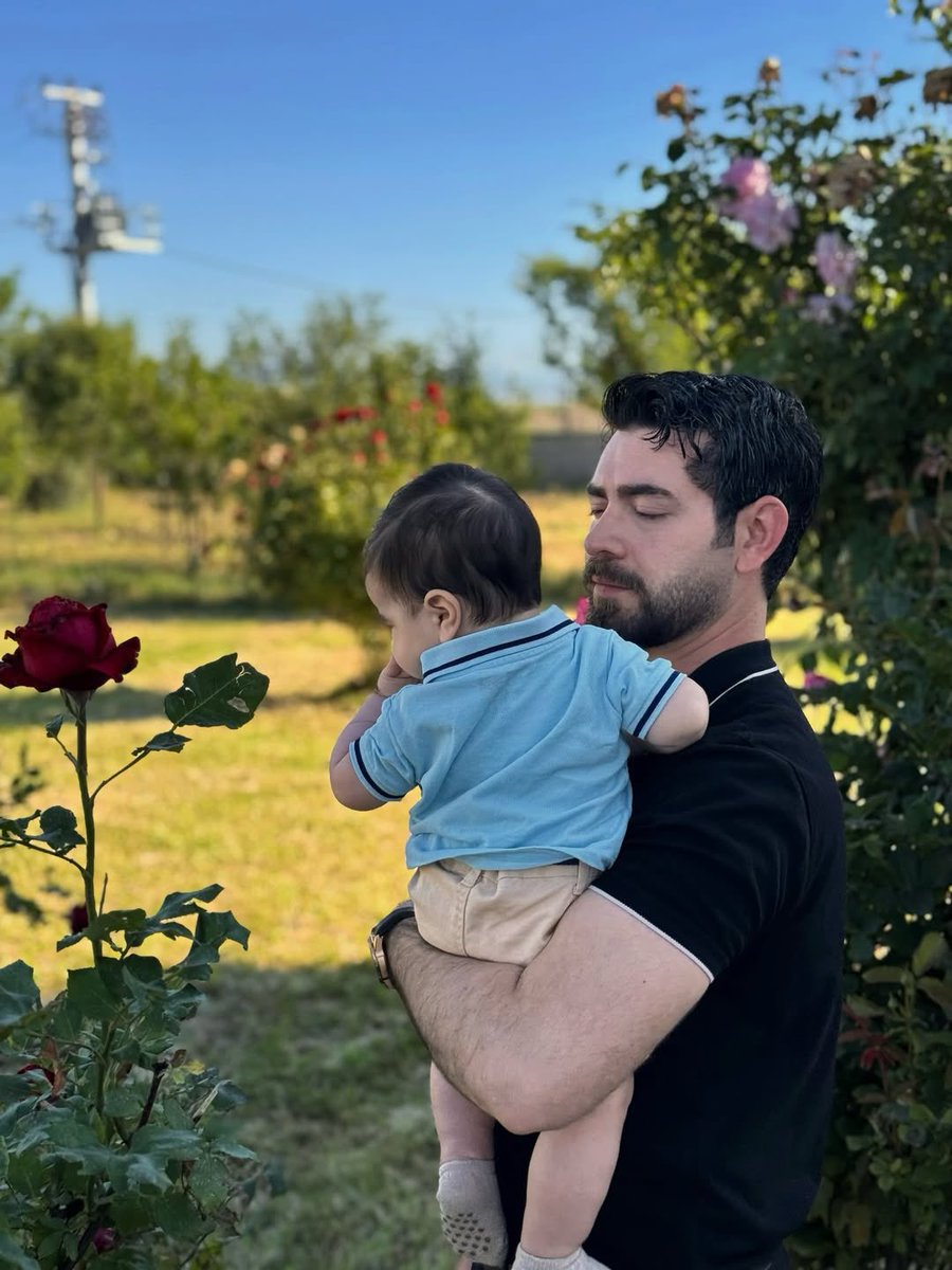 editmedine's tweet photo. Sevdiklerinizle birlikte nice güzel bayramlara 🤍 https://t.co/f9E7zmbMMP