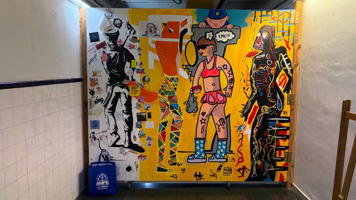 ANPERIOJA's tweet photo. 🚗¡Puro talento e inspiración en la @esdir_larioja! 

Nos han fascinado los espectaculares diseños, bocetos y grafitis que hemos visto hoy. 🔥

Da gusto comprobar el potencial creativo que se respira en esta escuela. 🎨

¡Enhorabuena a todo el alumnado y profesorado! 🙌 https://t.co/sVSZYXH0jr