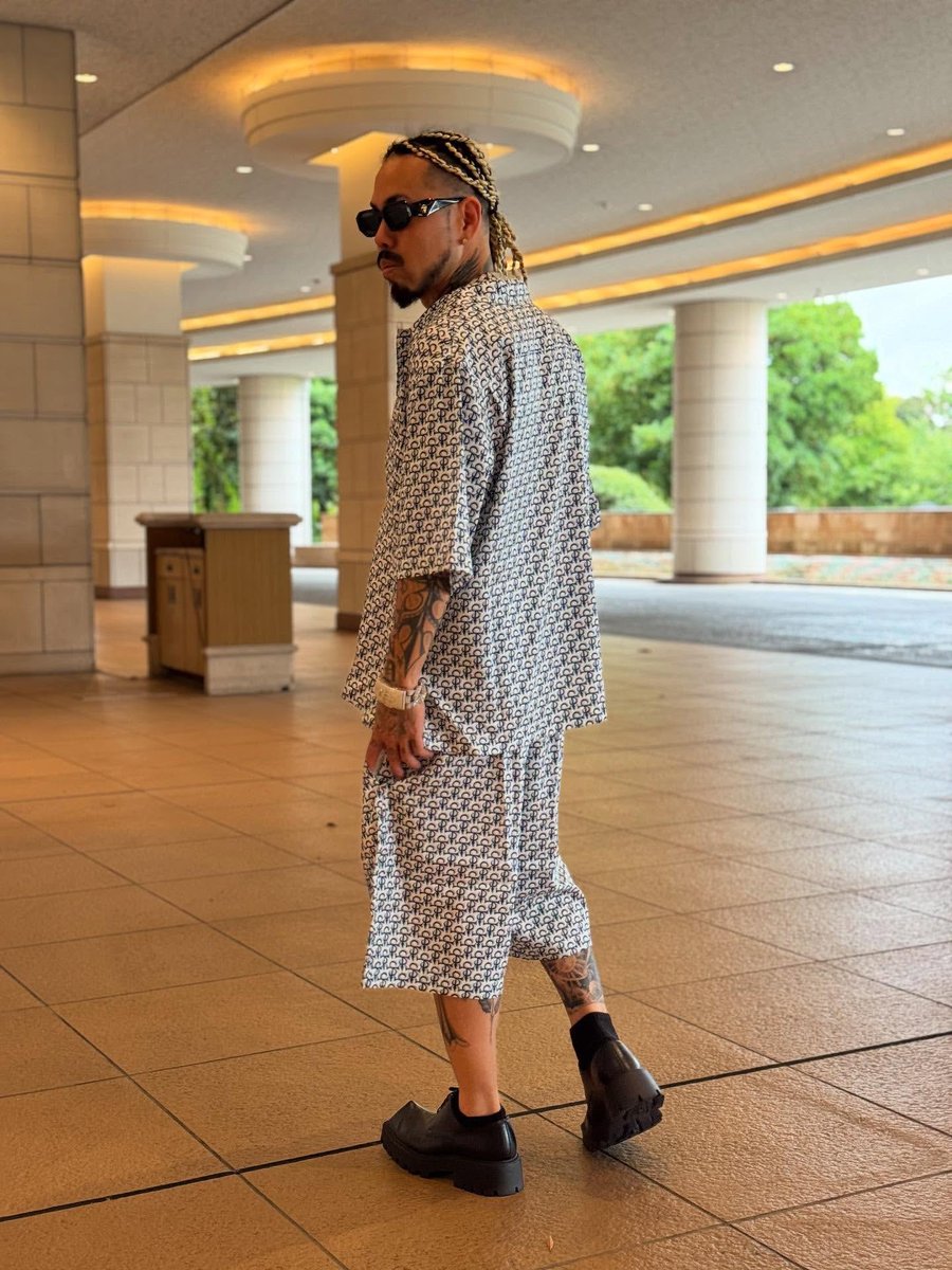 Shin1K_N's tweet photo. 残りわずか‼️
⁡
⁡S.TIME モノグラム セットアップ WHITE/NAVY【PRM】

29,700円(税込)
⁡
⁡Mサイズ 2着
Lサイズ 1着
⁡※2サイズ展開⁡

S.TIME渋谷店でのご購入,代金引換での発送が可能です。
クレジット,PayPay,LINEpayご利用可能です。
⁡
ご注文は私しんいちまでDMをお願いします。
@Shin1K_N https://t.co/TwI0VyA1da