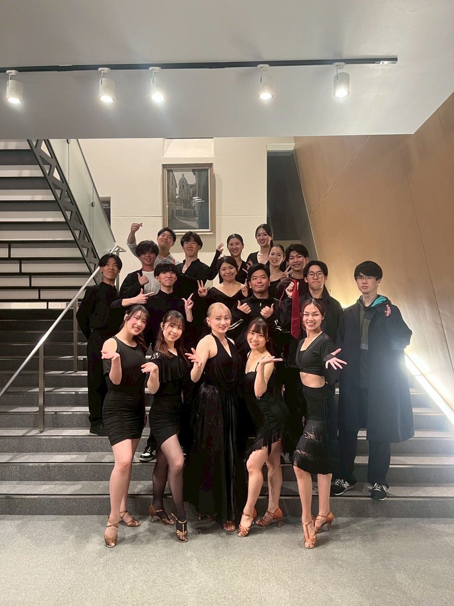 TUFSbdc's tweet photo. こんにちは！東京外国語大学競技ダンス部です🎶
本日も新歓実施予定！
17:45~ サークル棟B1舞踊場にて見学＆体験会開催💃

熱く青春できる部活でそこのあなたをお待ちしております！
ぜひ覗きにきてください👀 https://t.co/OxAnqSgfwN