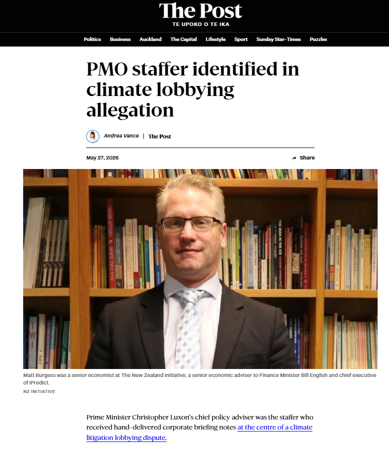 Fearfacts's tweet photo. Trashy partisan tabloid @nzherald continues to minimise and bury this story, while serious, less subjective news sites ask important questions.
A stark contrast to NZME's saturation coverage of a private comment from an Opposition MP.
#OnceWereReporters
#NZMEWhereNatsRideForFree https://t.co/ZlO8FXCS3m