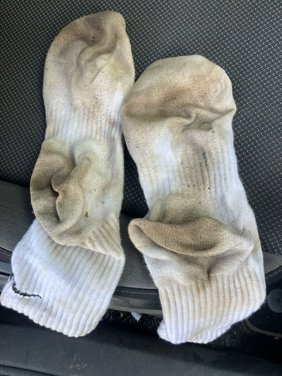 benessexfeet's tweet photo. After 12 hours locked in my work trainers yesterday in 33degrees into their third week of being worn I can safely say these white Nikes STINK 😈😵‍💫🔥 https://t.co/Uxc71Aq1Vv