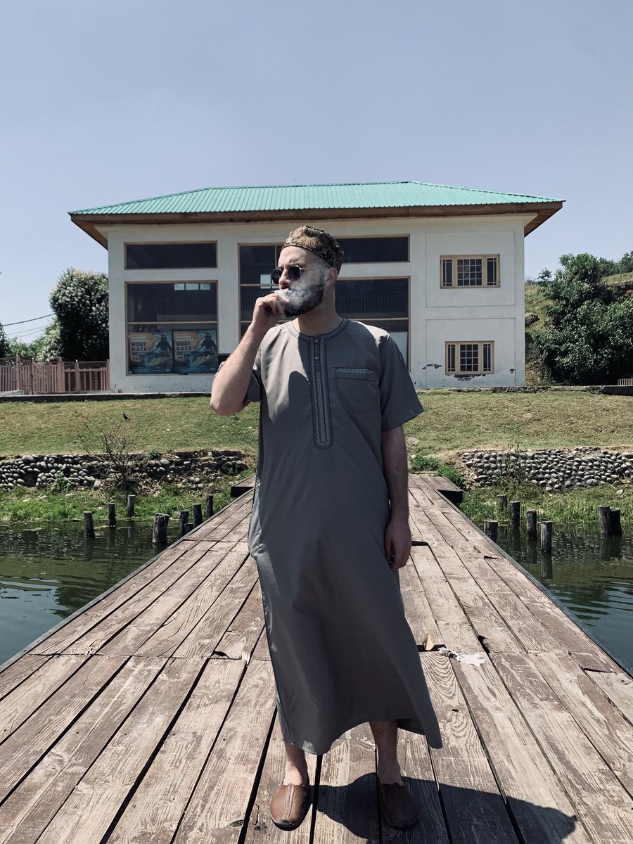 بب tweet media