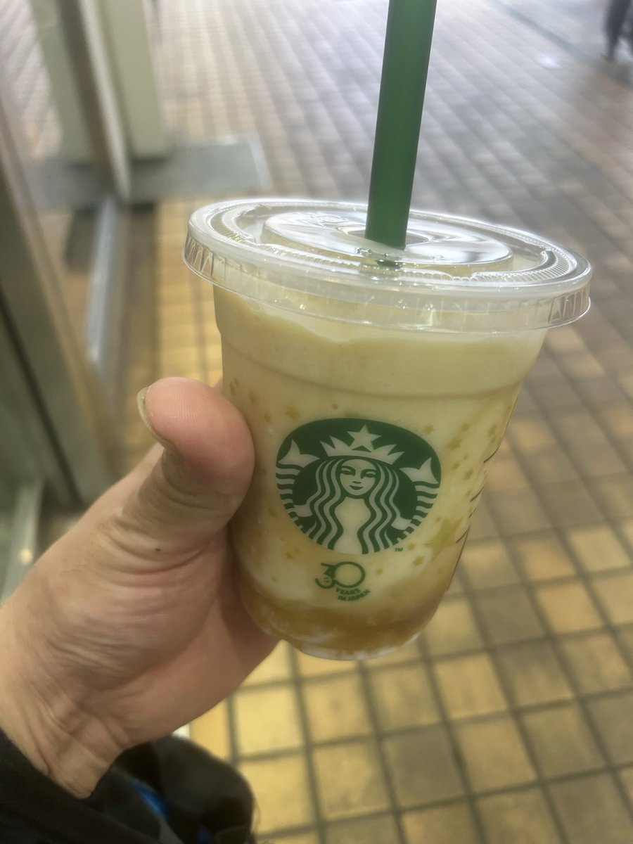 kou_shellmy's tweet photo. 今日からだったんだ🧔‍♂️

バナナおいしゅーでした🍌 https://t.co/9zRASogW9T