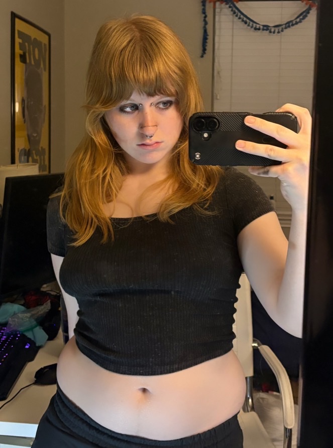 blehgirliexp's tweet photo. my tummy looks so cute here x3 https://t.co/l9SMoK0cW8