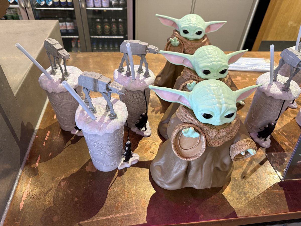 overyourhead's tweet photo. Saw #TheMandalorianAndGrogu with Billy &amp; Matt. If you like Disney+ show, you’ll probably enjoy it. Feels basically like Season 4 turned into film.
Good: AT-AT opening, Grogu, Easter eggs.
Bad: drags in Act II, low jeopardy, few surprises. ⭐️⭐️⭐️
@StarWars @themandalorian https://t.co/Ur7RtcuWF2