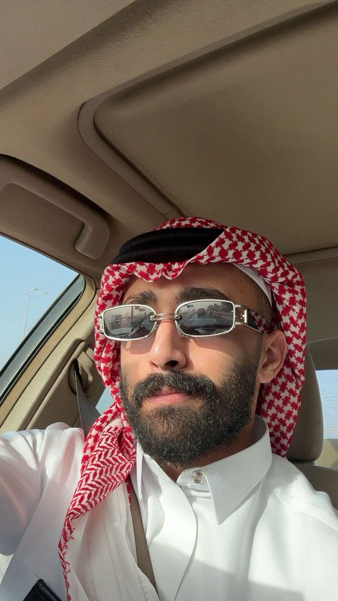 ii2ww's tweet photo. كل عـــام وانتم بخير 🤍🤍🤍 https://t.co/04m0ZPYCHL