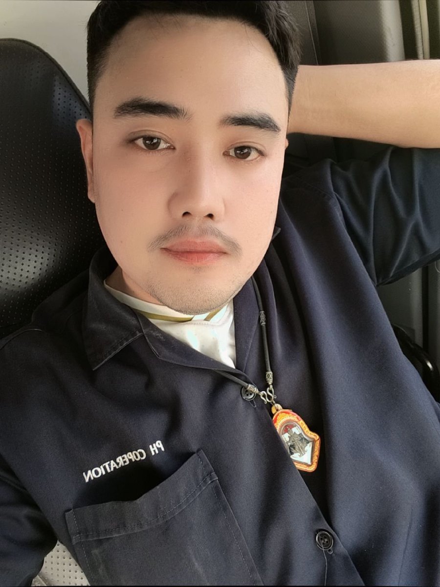 bbeekub's tweet photo. @pam_tuk อยากคุยด้วยจังเลยครับคุยเล่นเป็นเพื่อนกันได้นะครับแก้เหงาได้ครับผมโสดมา 5-6 ปีแล้ว ชื่อบีนะครับอายุ 35 https://t.co/UFttZnw0ar