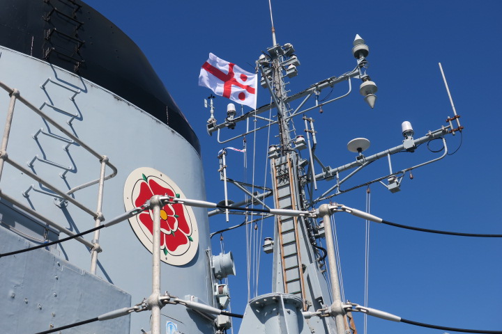 HMSLedbury's tweet photo. 🫡ATTENTION ON THE UPPER DECK...🥂

Recently, Crew1⃣ were pleased to welcome Commander UK Strike Force onboard, who was here to reacquaint himself with the crucial work we've been doing over the last 18 months (and with one of his old Ships🛳️...).

Most importantly, he was onboard to present the Wider Service Medal #WSM to some of our "Oppos". This medal recognises the important operations which takes us across the 7⃣🌊 over weeks, months and years.

BZ @HMSLedbury, and thanks to the Crew1⃣ family who we often leave at home!

#Proud
#SmallShipBigImpact
