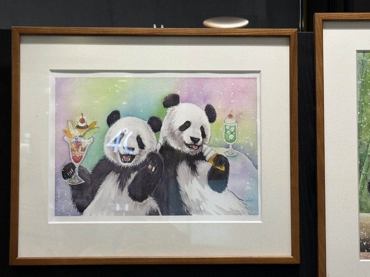 akkinea's tweet photo. 松坂屋上野店での「パンダが、すき。マルシェ」本日からスタートです🐼
今回も高氏さんのお写真から大人になったシャオレイを初めてちゃんと描かせて頂きました🐼

6/2までの開催になります。お近くの方、動物園帰りの方、是非お立ち寄りくださいませ〜！ https://t.co/UQR8zd1S0W