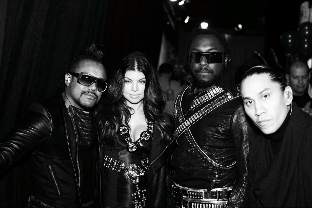 NomadRJ's tweet photo. Congrats @bep on your AMA! Best throwback song for “Rock That Body.” 

Years of friendship and amazing work together behind these frames. https://t.co/ps5NsBiBkH