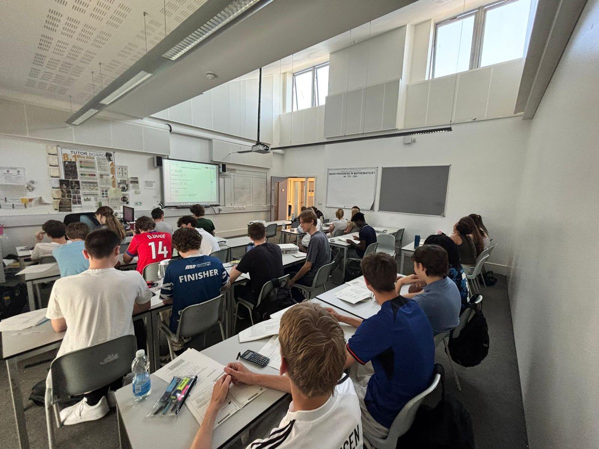 thehambleschool's tweet photo. A huge well done to all of our Year 11 students for the fantastic attendance at our in-school revision sessions so far this half term! Your hard work, commitment and positive attitude are really making a difference. 👏 https://t.co/KhSoa4tcTd