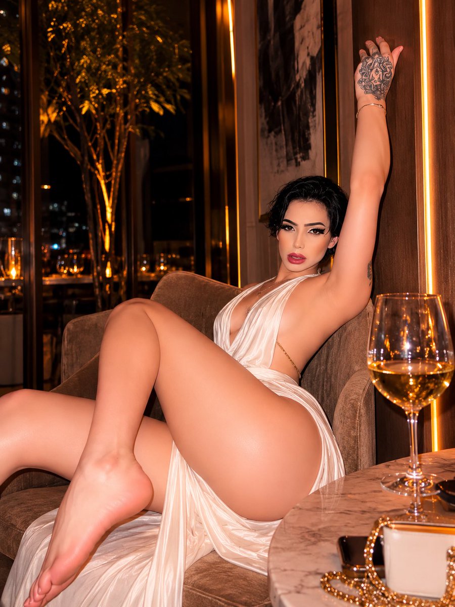 PRADO FEMBOY 🎀 tweet media