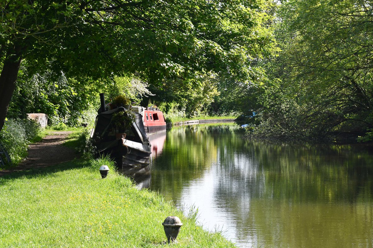 retired_tom's tweet photo. My photos from #May 2023

@CanalRiverTrust #GrandUnionCanal #Ivinghoe #Lock #Bridge #Weir #Narrowboat #Reflections #IvinghoeBeacon

#Canals &amp; #Waterways can provide #Peace &amp; #calm for your own #Wellbeing #Lifesbetterbywater #KeepCanalsAlive https://t.co/HdTndQC35h