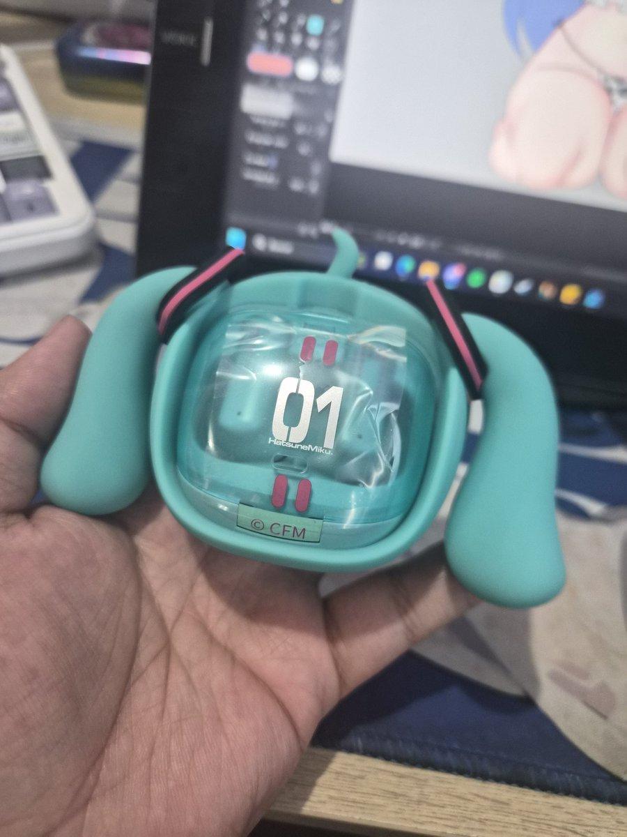 Robi08 tweet media