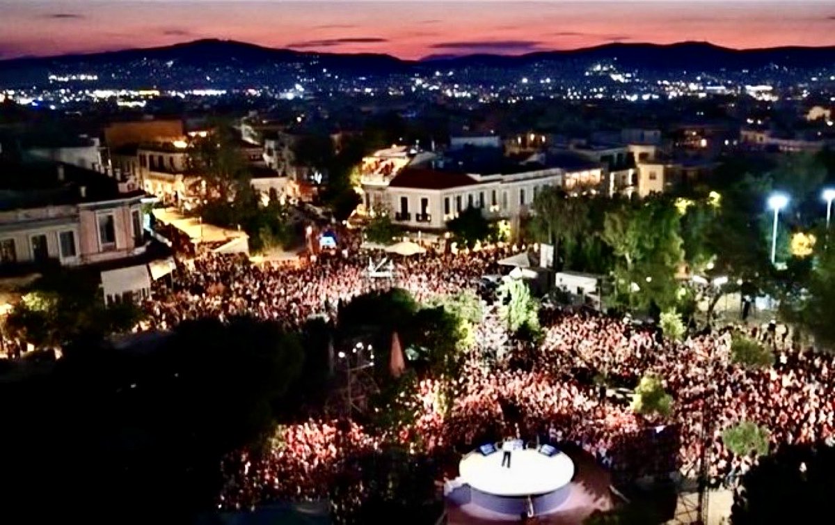 Marka2free's tweet photo. Tραγικες φιγούρες τα στελέχη της ΝΔ και του ΠΑΣΟΚ,σήμερα, στα τηλεοπτικά κανάλια
Λόγος αναχρονιστικός, τοξικός με επιχειρήματα που ακούμε εδώ και 15 χρόνια
Τρομοκρατημένοι όλοι τους από το νέο κόμμα #Τσιπρα
Ή θα αλλάξουν επικοινωνιολόγους ή θα βουλιάξουν 
Η κοινωνία τους ξεπέρασε https://t.co/JcPQPbYnQJ