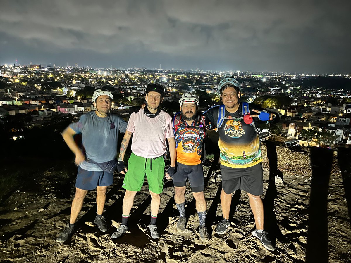 MauricioPazos_'s tweet photo. La Ruta de Hoy 🚴🏻‍♂️⛰️ #MTB #Veracruz https://t.co/IMFGsIj28a