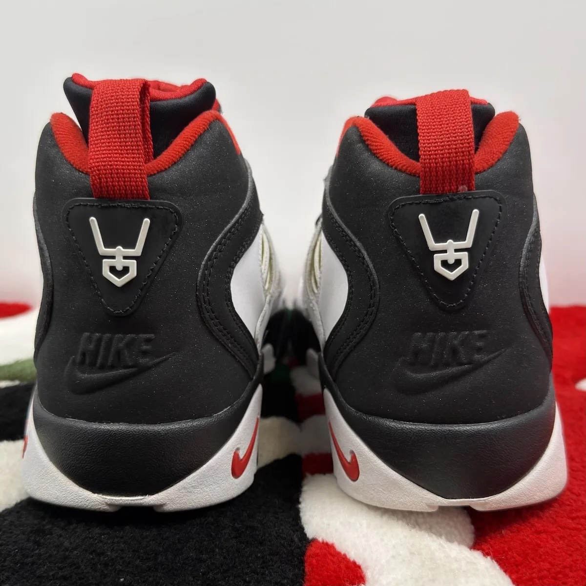 JustFreshKicks's tweet photo. The Nike Air Diamond Turf 2 “49ers” Returns June 12th 🏈 https://t.co/BkIPUu8oat