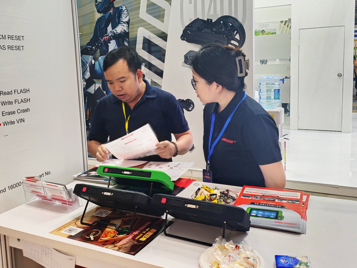 ObdstarTec's tweet photo. Great tools unite professionals worldwide 🌍
Thanks for your trust and wonderful talks! Can’t wait to work together more.Met many partners, technicians and distributors at SAIGON AUTOTECH.
Were you at the show? Let us know! 😊
#obdstar #carrepair #AutoDiagnostics https://t.co/ROk7NGl8cf