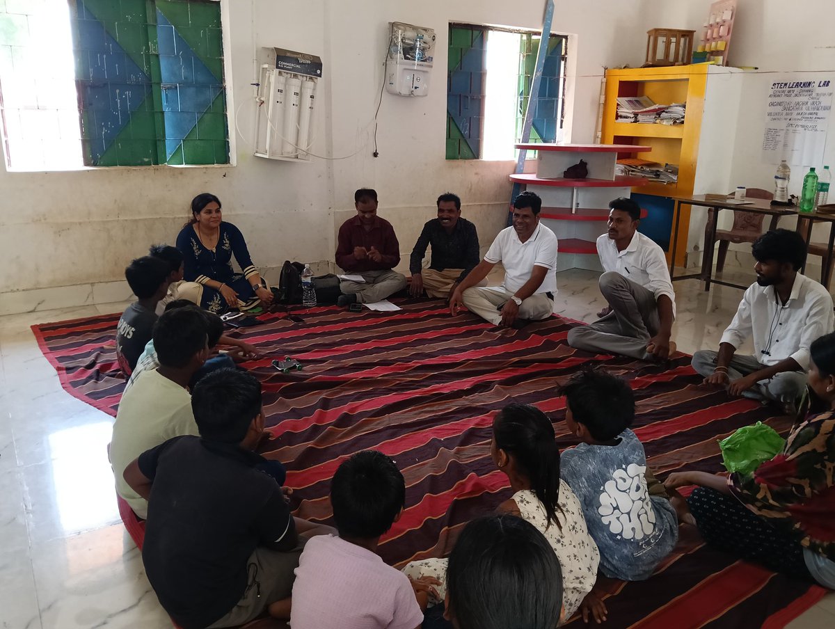 KalahandiNvs's tweet photo. Dr. Priti Singh and Panchanan Pradhan from Atmashakti Trust held an interactive meeting with the STEM Center's children, parents, SMC members, and PRI members at the Narla Block. @Atmashakti3 @MSMO40845837 @12_baje
#STEM 
 #SummerCamp #LearningTransformation  #AtmashaktiTrust https://t.co/OFzzyzK5IC