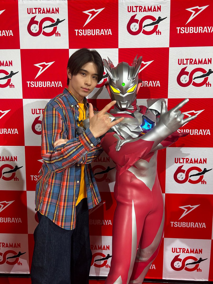 aoi_iofficial's tweet photo. テ��、初代マンさん、そして子供の頃からの憧れだったウルトラマンゼロとも写真を撮っていただきました📸
本当に宝物です‼️‼️
#ウルトラマン60周年
#ウルトラマンテオ
#ウルトラマン
#ウルトラマンゼロ
#岩崎碧 https://t.co/GoURuNQiki