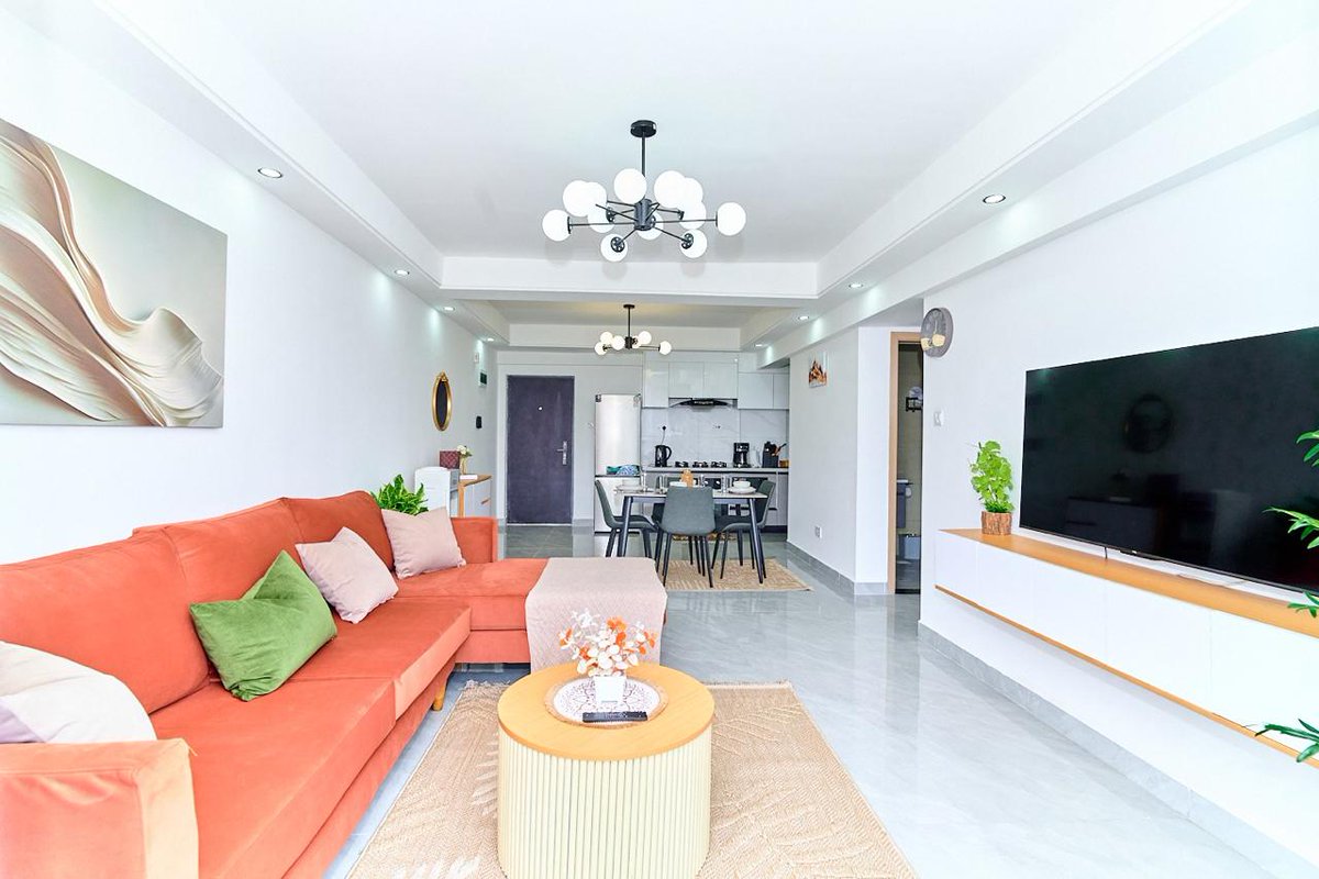 RandomsDestiny's tweet photo. Eid Mubarak folks.
I have Read The Room,that you need quality Airbnbs around the south c, Thika Super Highway that can host anyone from Spain In Africa,all to you Tanzanians👇

Airbnb units available for immediate check in 

📞0736321269 https://t.co/DaOy0LBrM7