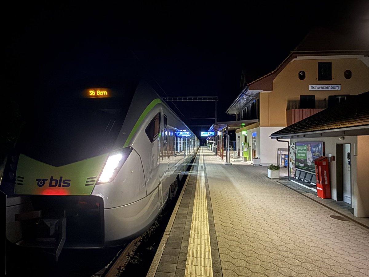matzelokf's tweet photo. Wieder ein Nachtrag, Tag 4 von 6. Zuerst eine Runde Sumiswald-Grünen, dann Solothurn-Thun. Nach einer Pause ging es dann nach Freiburg-Bern und zum Schluss noch einmal nach Schwarzenburg. #BLSAG https://t.co/ywz7wiQiOF