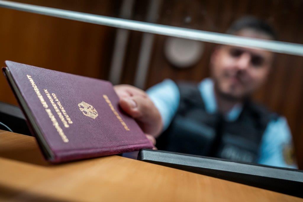 Bundespolizei im Norden tweet media