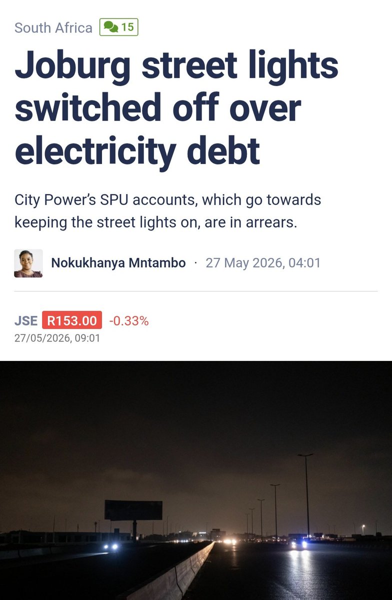 JordiGriff's tweet photo. Is this some kind of sick joke? How can you switch streetlights off that are never on?!🤣🤣🤣 https://t.co/dMYOQGuiu0