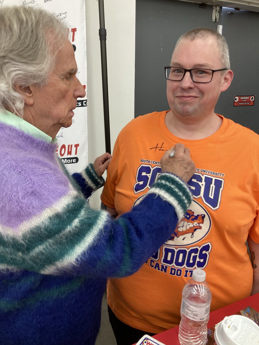 CheapPopsShow's tweet photo. Henry Winkler meet and greet pics that were discussed on episode 69. https://t.co/H5S6Yvh5uB