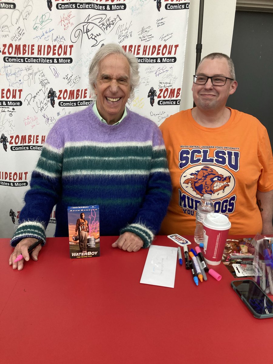CheapPopsShow's tweet photo. Henry Winkler meet and greet pics that were discussed on episode 69. https://t.co/H5S6Yvh5uB