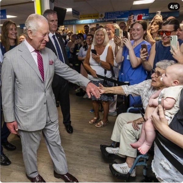 ScottiSal's tweet photo. #OurKing has dedicated his life to his country, to his people and to The Crown, just like his late mother #QEII
#KingCharles #FightingCancer https://t.co/qMd82CZ96N