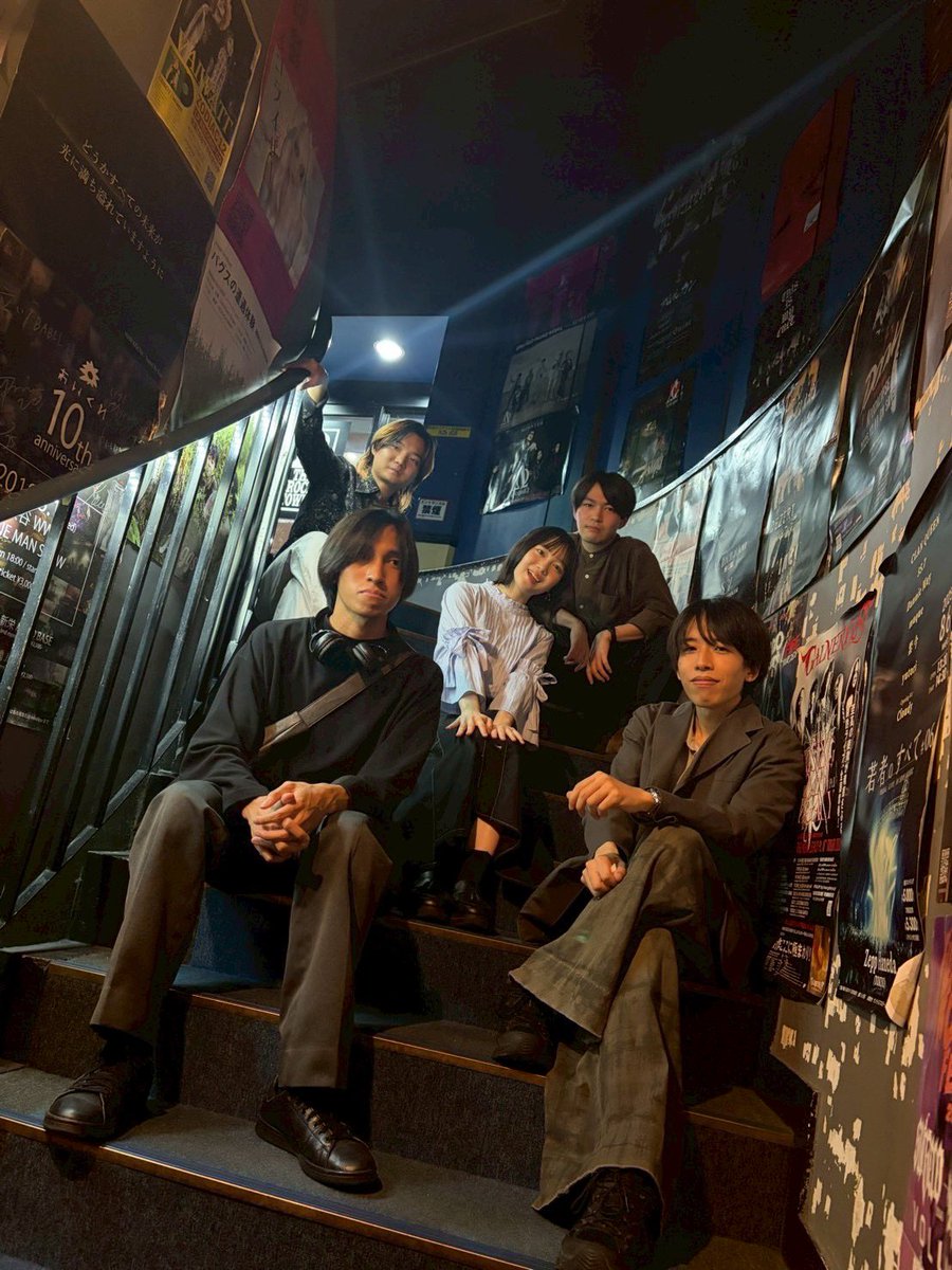 CapsRock_info's tweet photo. 5/26(月) 立川BABEL THE ROCK TOWER 
【SOUND OF YOUTH】
ご来場頂き誠にありがとうございました！

【Set list】
1.アンビバレンス
2.陽光
3.Midnight Empathy
4.sazanqa/有形ランペイジ
5.忘れじの詩

次回のライブは6/10(水) 赤坂navey floorにて！

#CapsRock #立川Babel #インディーズバンド https://t.co/5IM6mmNNQz