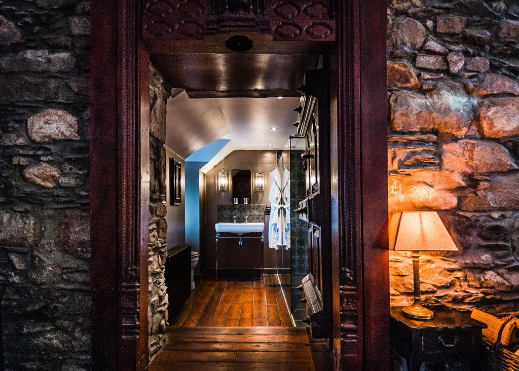 edinburghpaper's tweet photo. This treasured Argyll pub, restaurant and hotel has new owners after seven generations – it’s back, and you’re going to love it
#AD @GeorgeHotel1860 #Pub #Restaurant #Gastropub #Hotel #Argyll #Invararay #DogFriendly #ChildFreindly #FoodAndDrink
https://t.co/SlNGO3rHOF https://t.co/hDRJd92dl3