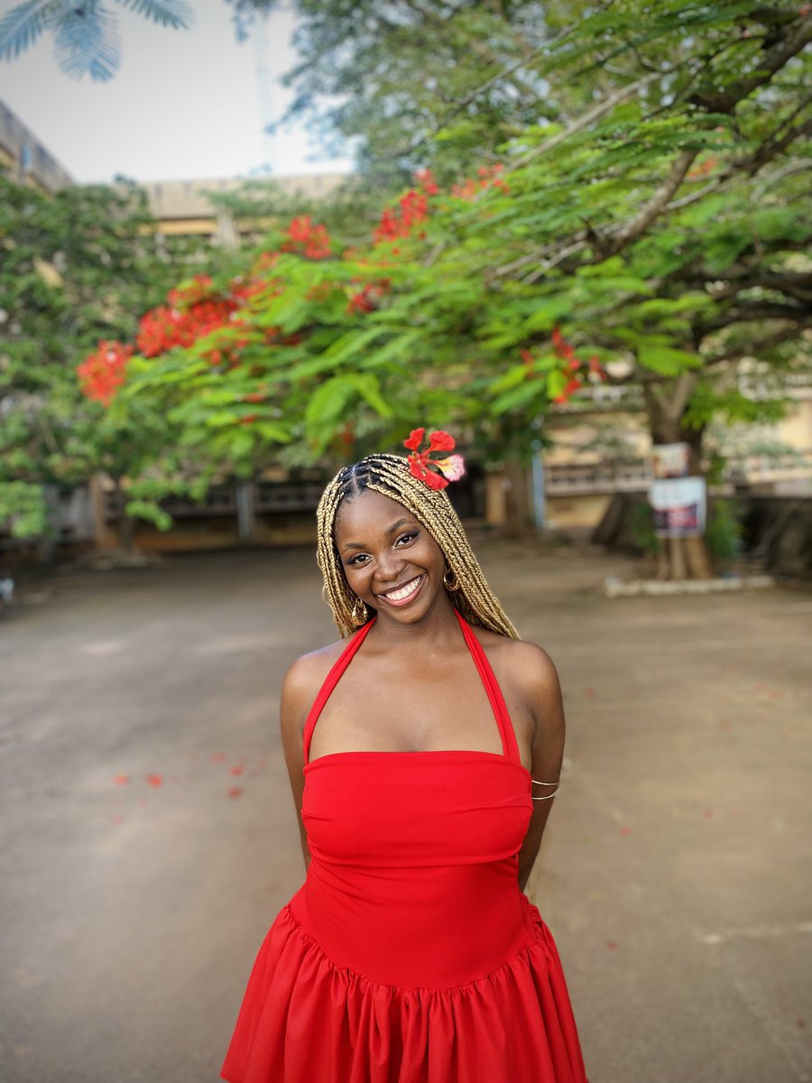 maraukay's tweet photo. Red looks really good on me fr!!!😍💋 https://t.co/Yo8zvlvgG6
