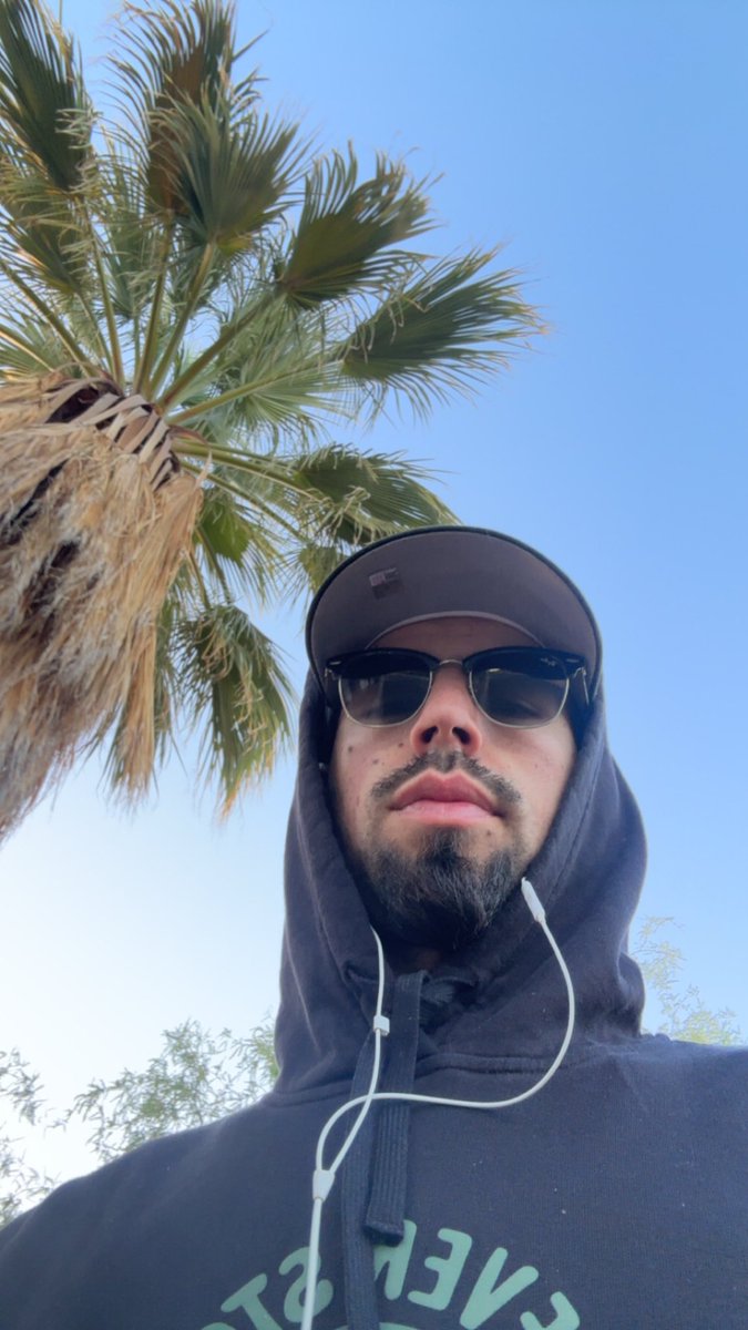 Arlo tweet media