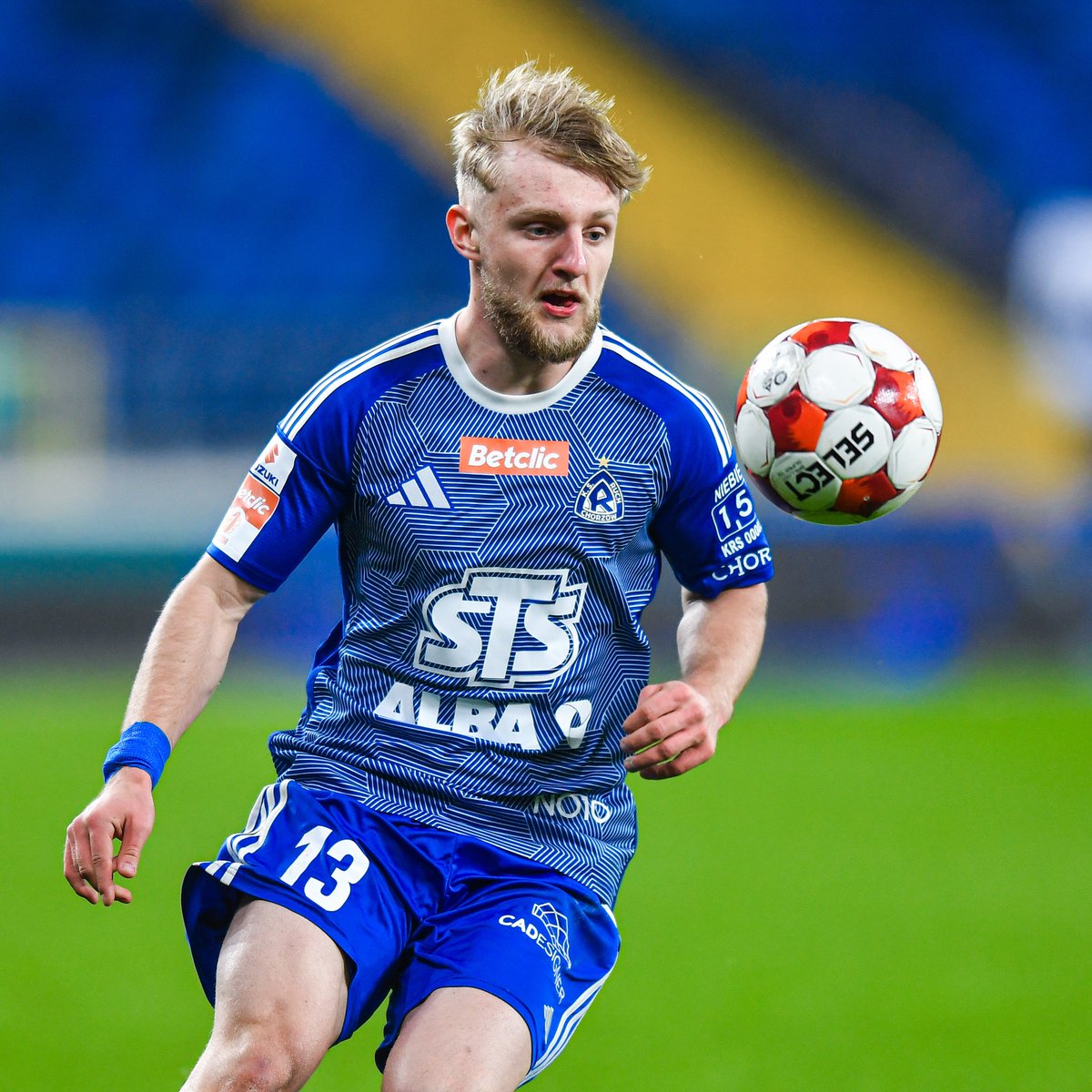 RuchChorzow1920's tweet photo. ℹ️ Betclic 1 Liga ogłosiła nominacje do nagród za sezon 2025/2026. Ruch Chorzów ma swoich przedstawicieli w trzech kategoriach:

🔹 młodzieżowiec - Jakub Jendryka
🔹 odkrycie - Nikodem Leśniak-Paduch
🔹 admin

Głosowanie trwa do piątku do 10:00 ⤵️
👉 https://t.co/al6y7bOq0I https://t.co/Qc2k3IqGT4