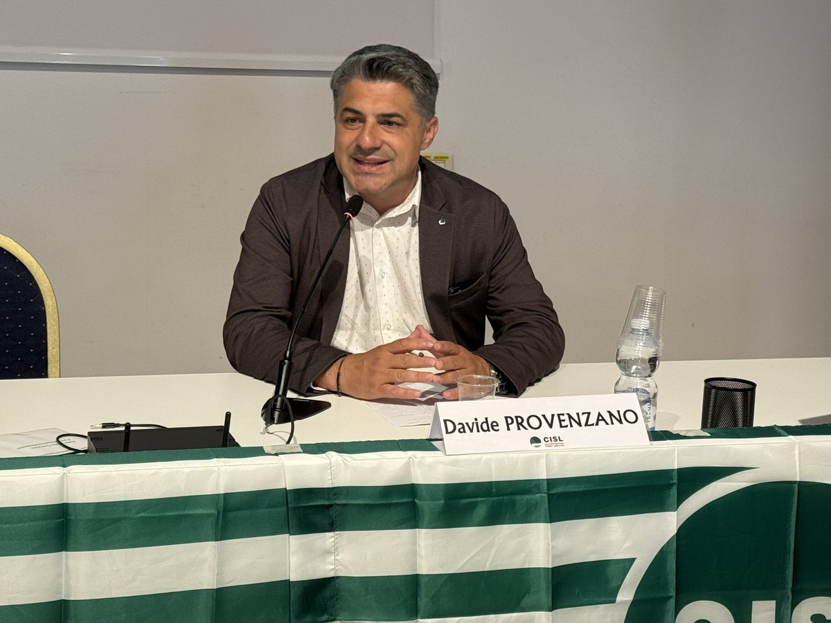 CislPiemonte's tweet photo. “La Cisl Torino Canavese chiede con forza politiche industriali serie, investimenti sulla formazione e un piano credibile per il rilancio del tessuto del territorio. Non possiamo rassegnarci al declino”. Con queste parole il segretario generale Cisl Torino Canavese Giuseppe Filippone ha concluso l’iniziativa “Un’alleanza per il futuro di Torino”, terza tappa della Staffetta Cisl Piemonte - Territori in dialogo, subito dopo il secondo panel dedicato a industria e politiche di sviluppo.
