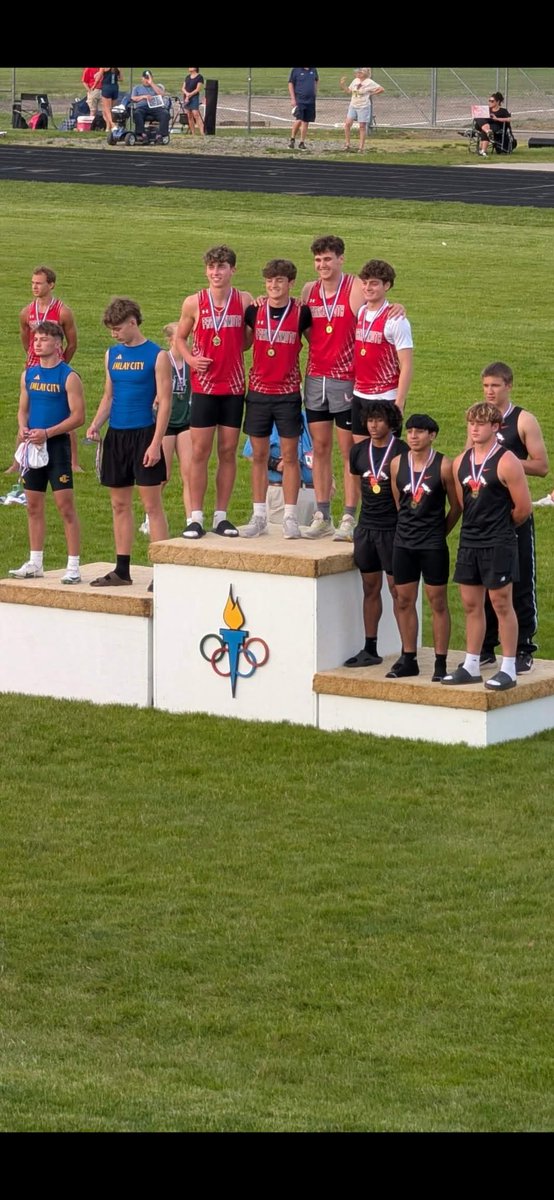 MadixG15's tweet photo. Had the thumb meet of champions yesterday with 20 teams there. I made it on the podium in 3 different events long jump, 110 hurdles and 4x1 relay. Onto states this weekend! https://t.co/profQFq4sM