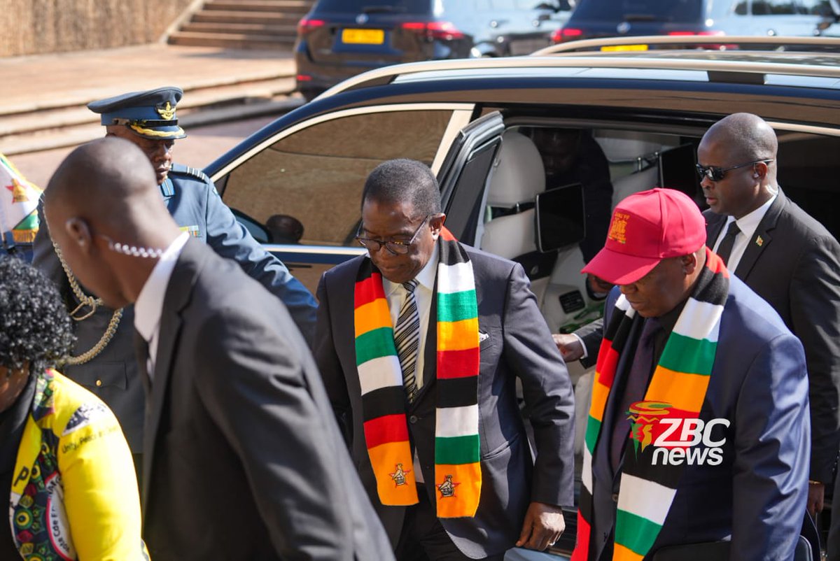 ZBCNewsonline's tweet photo. PRESIDENT MNANGAGWA ARRIVES FOR POLITBURO MEETING
ZANU PF First Secretary and President, Cde Emmerson Mnangagwa, has arrived at the party’s headquarters in Harare to preside over today's Politburo meeting.
#ZBCUpdates #Politburo #Zimbabwe #zbcnewsonline https://t.co/VRcIGsdPWx
