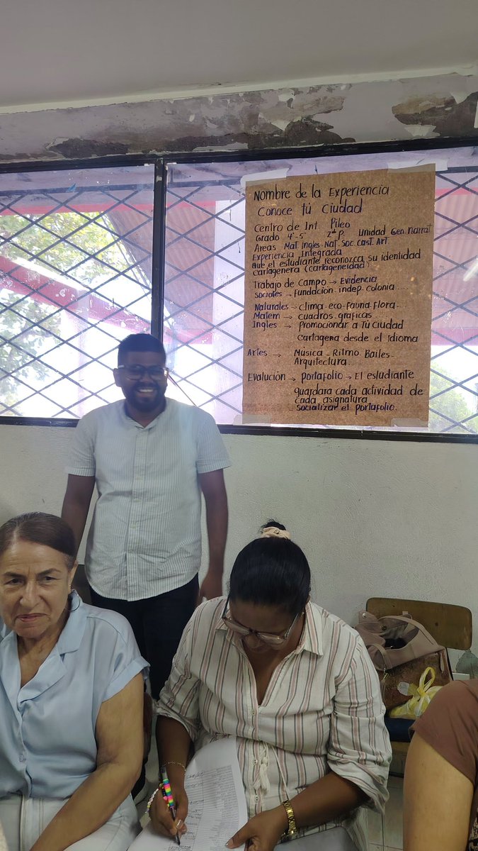 Lesaloagata's tweet photo. Ayer en la IE Luis Carlos López se desarrolló una Jornada Pedagógica en la que trabaja la por la armonización curricular con los Centros de Interés. El compromiso por la calidad académica siempre. #todosaprender https://t.co/PCTVYN2x6x
