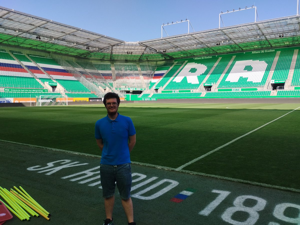 Tobitsw1906's tweet photo. 4 lata 🥹
Wiele pięknych wspomnień, ale w końcu możemy napisać nowy rozdział 💙🤍❤️
#wisłakraków #awans #1liga https://t.co/3pHQZyC0dC