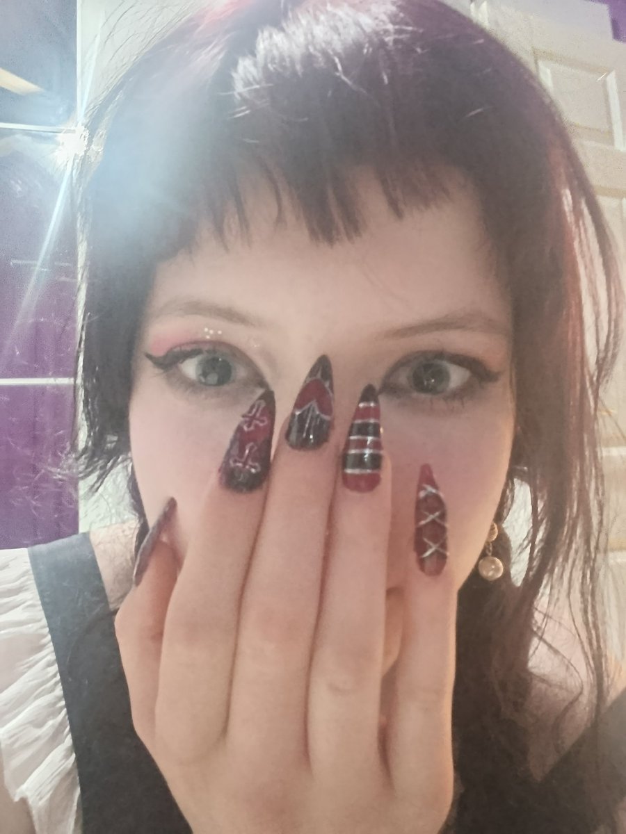 uglyrottengirl tweet media