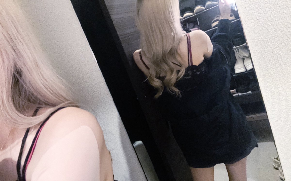 runa___01_'s tweet photo. 検索のるまで気長にまつ👊🏻ʚ̴̶̷̆_ʚ̴̶̷̆
見た目に反して中身ど陰キャ人見知りで困る。小学生まで本気の場面緘黙症だったし、当時は場面緘黙って知られてなかったし理解されにくいからクラスにも「無口な子」って言われ続けて余計話せなくなって6年間学校でほぼ言葉発してない𐔌˙. https://t.co/ZPjXBaV0Ha