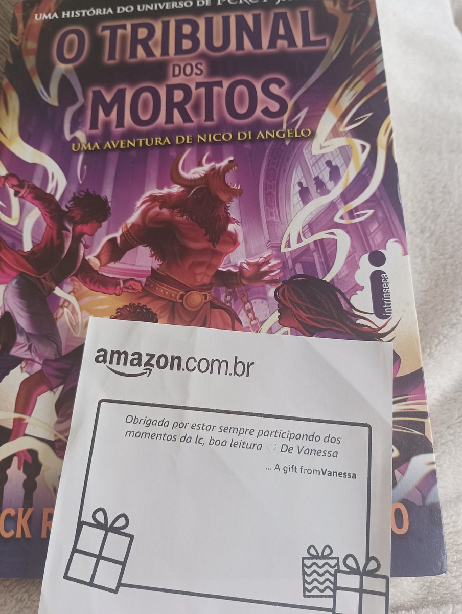 EraBriluzz's tweet photo. E chegou o premio q ganhei no sorteio no grupo da lc 😍😍 esse mês foi niver da lc né, ai teve sorteio toda semana além de q todo mês fazemos sorteio lá, e as vezes algumas editoras nos patrocinam tbm kkkkk amo muito @vanteart @lc_vante https://t.co/kJQ8xjj5IK