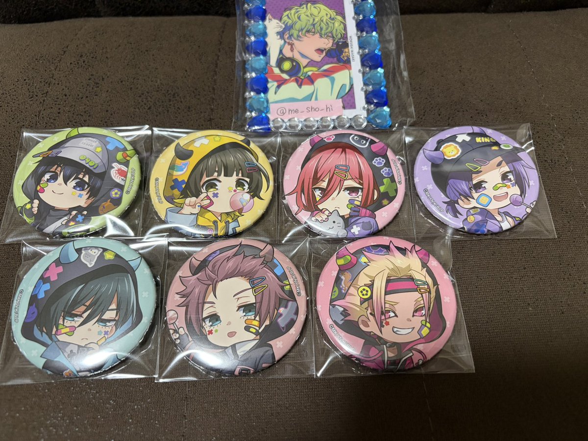 me_sho_hi's tweet photo. 《交換》
ブルーロック ブルロ でびデコ でびデコパーカー 缶バッジ

(譲)潔、蜂楽、千切、玲王、凛、冴、士道

(求)凪、雪宮、氷織

凪含む方優先◎
お心あたりのある方はお声がけお願い致します( ¨̮ )꙳★*ﾟ https://t.co/SOVdsBRzKh