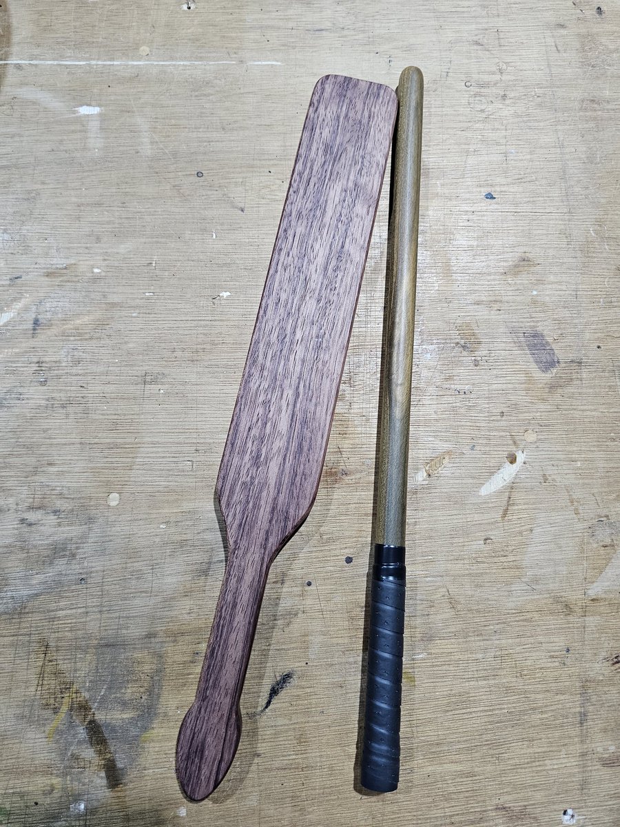 Paddle_maker's tweet photo. 퍼플하트x베라우드
베라우드 케인 언급이 많은건
사용시 정말정말 조심해야 하기 때문입니다
풀파워로 때리면 사람 잡아요...

죽음으로 큰 아픔을 원하는 자 나에게... https://t.co/ew6g71ryGv